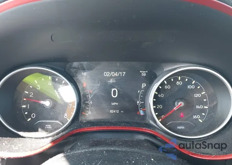 2018 Jeep Compass Trailhawk 4X4 z USA, uszkodzony, nr VIN 3C4NJDDB6JT417505